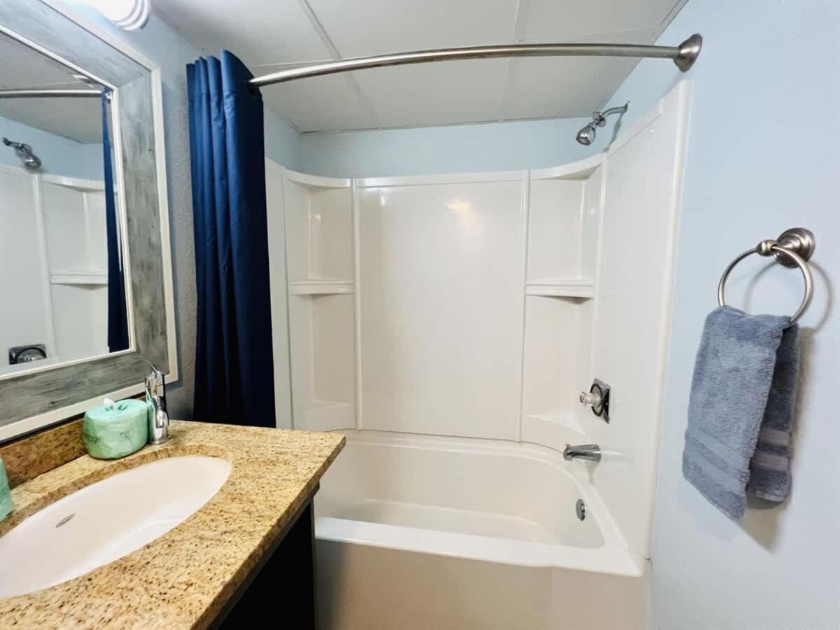 *Oceanfront Sunny Fun*Queen Beds *Great Pools, Hot Tubs+*M44 Myrtle Beach Exterior photo